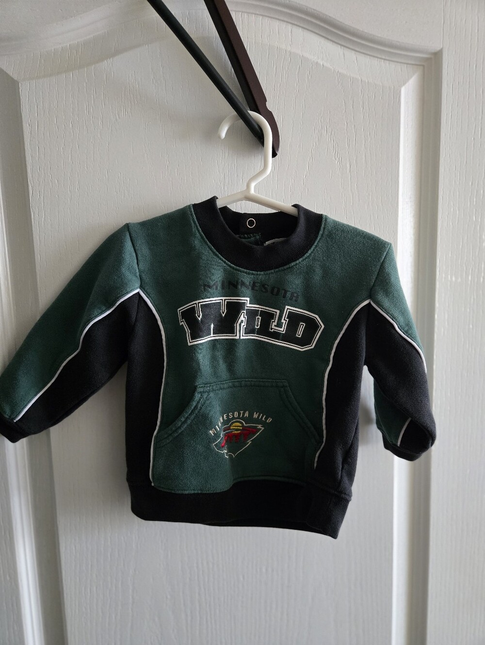 Embroidered Minnesota Wild Sweatshirt